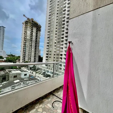 Moderno Con Vista Al Mar En *
